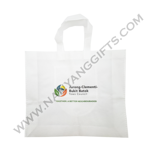 Foldable non woven bags_jurong clementi bukit batok town council_corporate gifts_nanyanggifts
