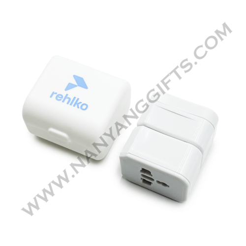travel adapter_rehlko_corproate gifts