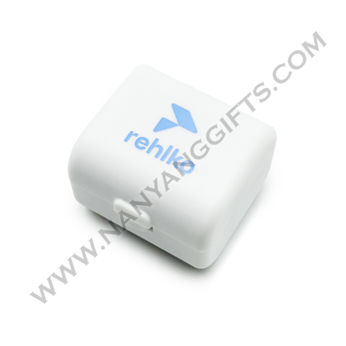 travel adapter_rehlko_corproate gifts