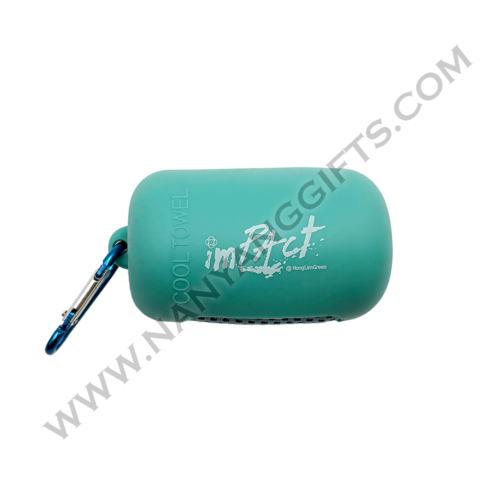 cooling towel with plastic_people's association_nanyanggifts