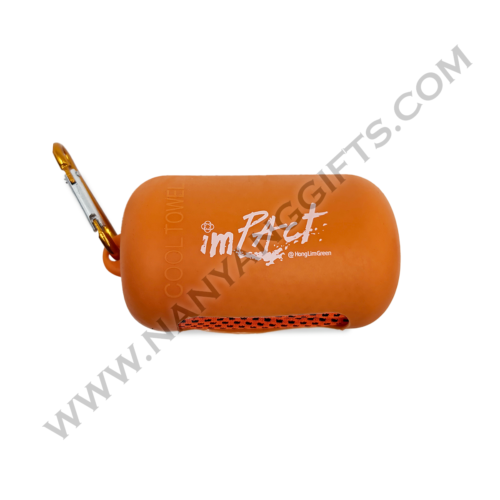 cooling towel with plastic_people's association_nanyanggifts