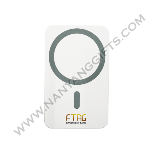 PD20 Magsafe Powerbank With Built In Cables And Stand_FTAG_corporate gifts
